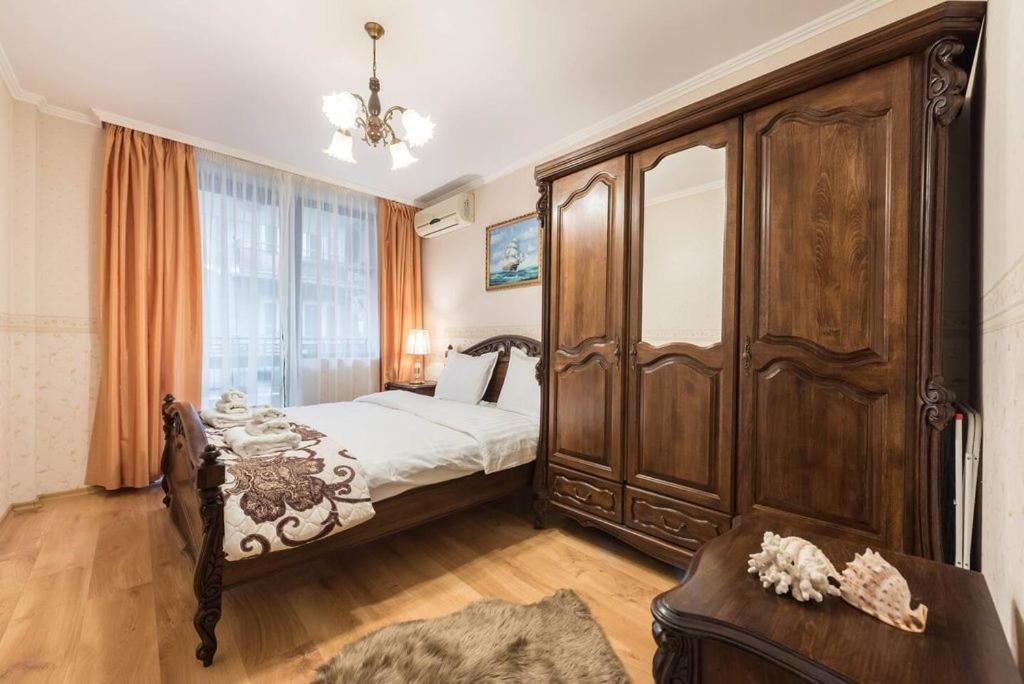 Vazov Residence , Two Bedroom Top Centre Apartment Varna Dış mekan fotoğraf