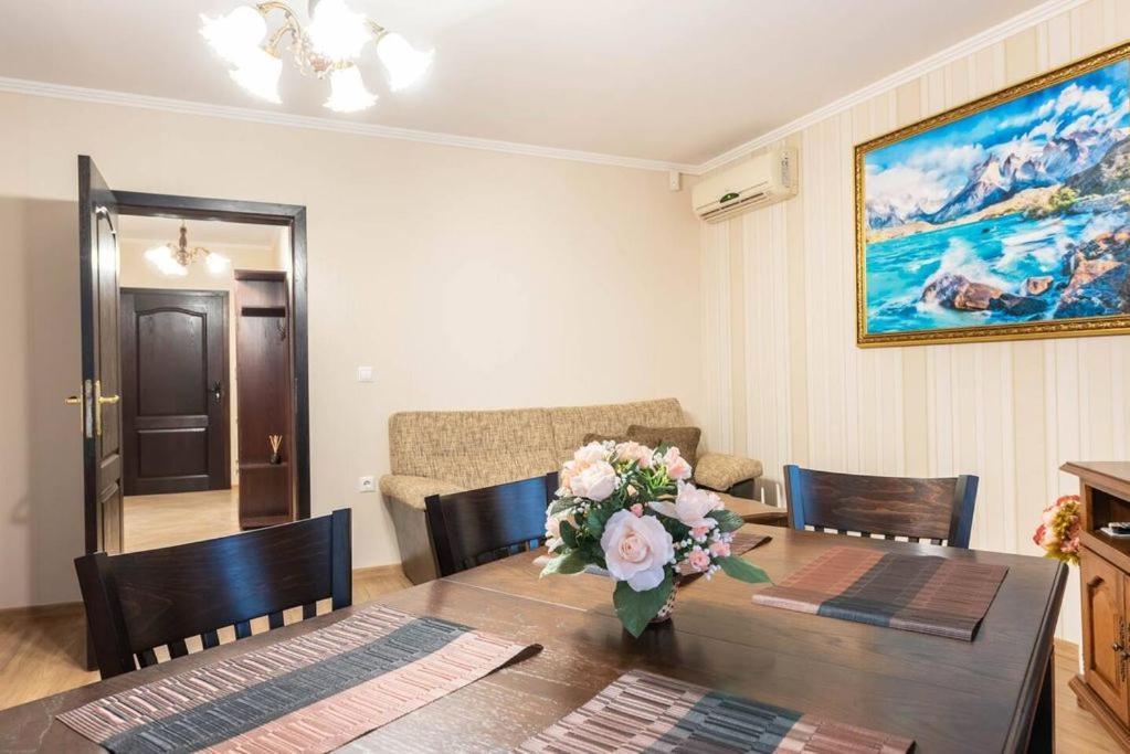 Vazov Residence , Two Bedroom Top Centre Apartment Varna Dış mekan fotoğraf