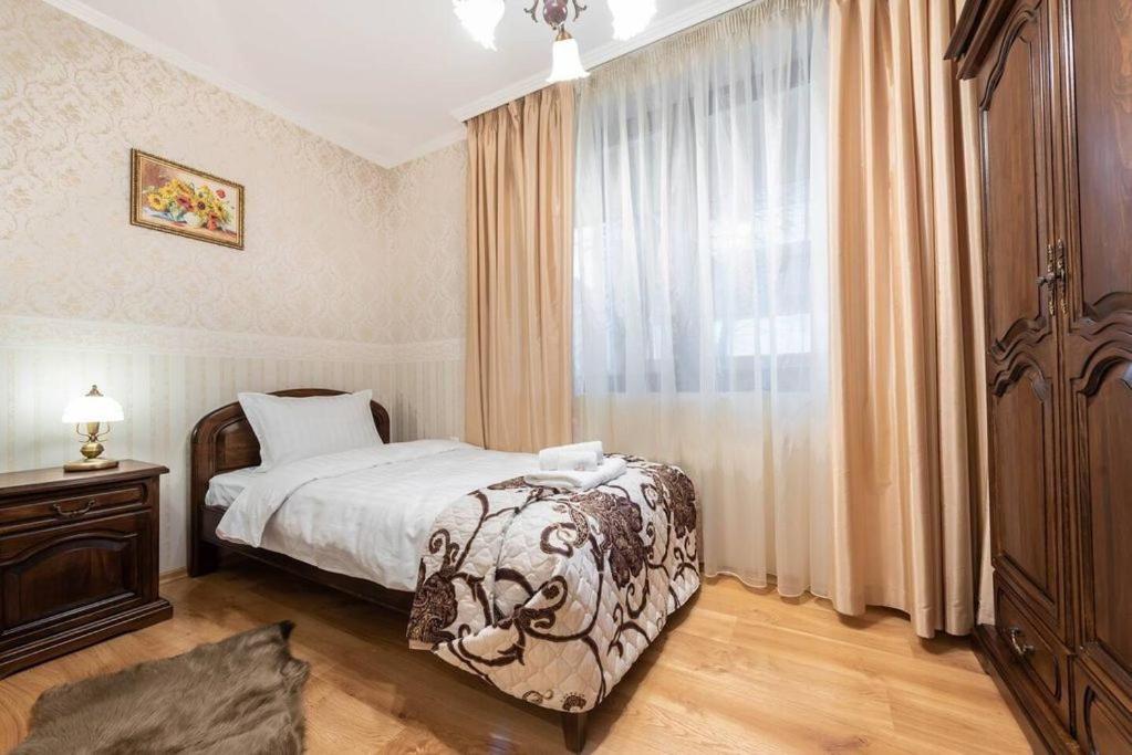 Vazov Residence , Two Bedroom Top Centre Apartment Varna Dış mekan fotoğraf
